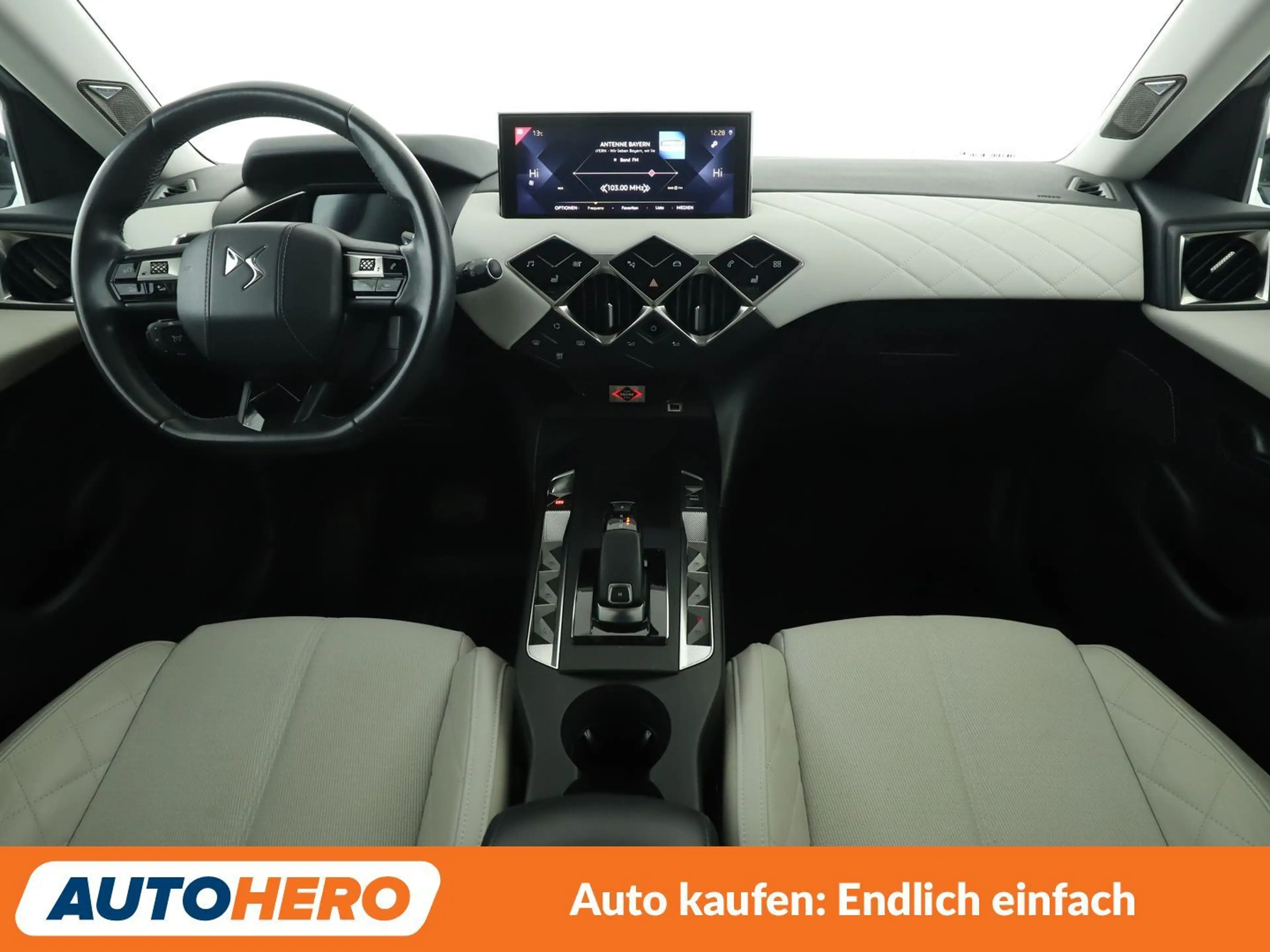 DS Automobiles DS 3 Crossback 1.2 PureTech So Chic — photo 12
