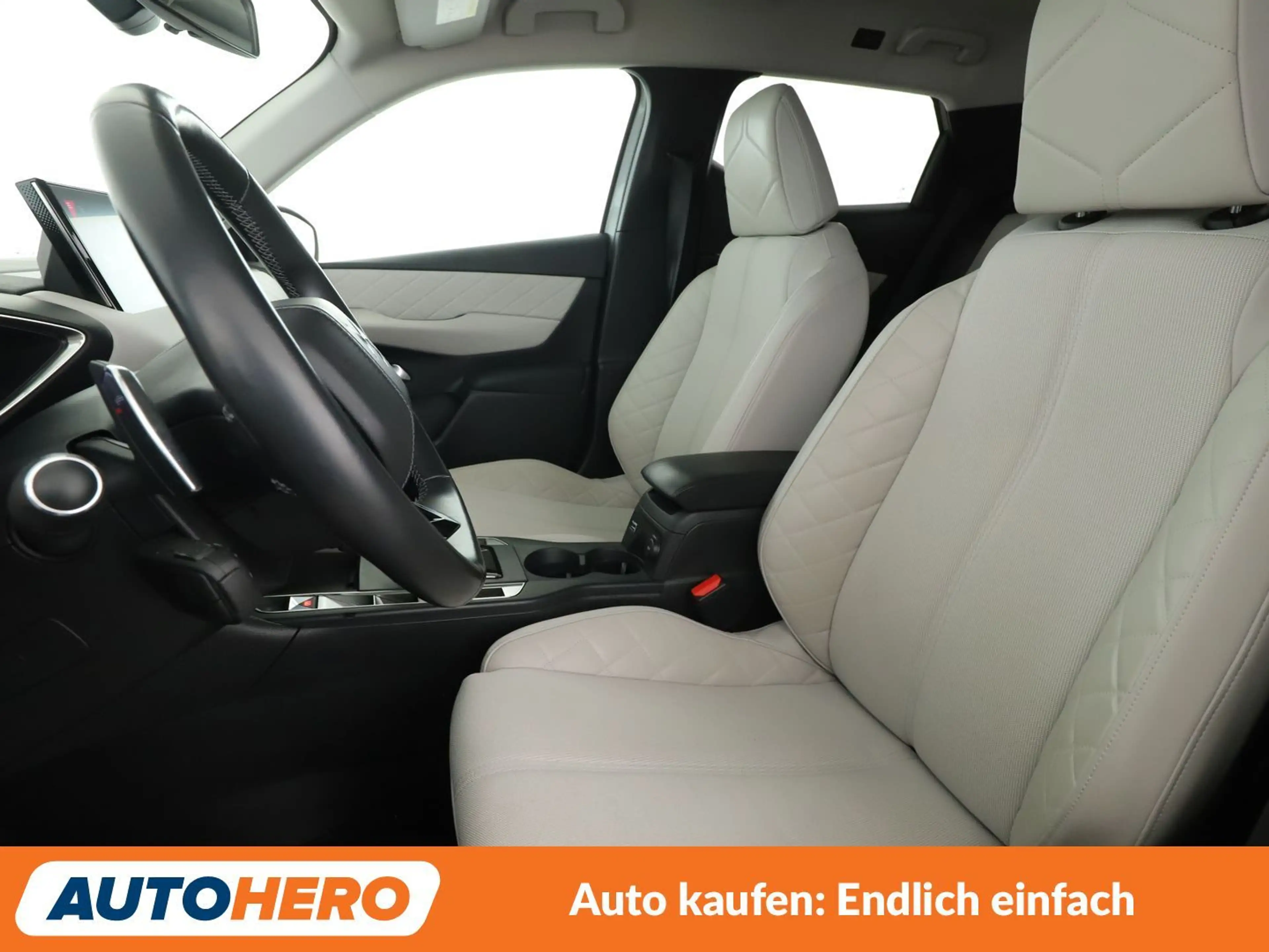 DS Automobiles DS 3 Crossback 1.2 PureTech So Chic — photo 10