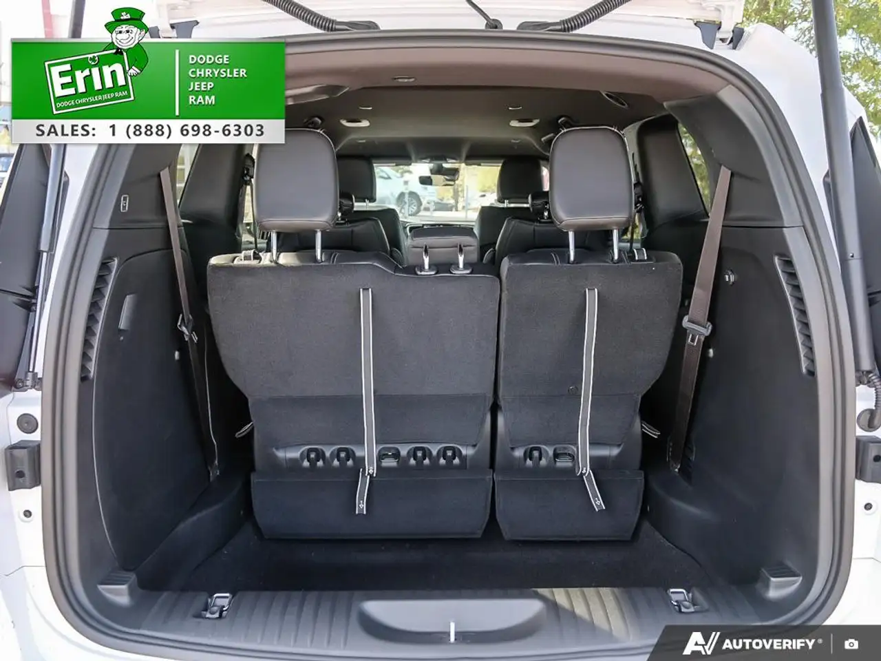 Chrysler Grand Caravan снимка Chrysler Grand Caravan