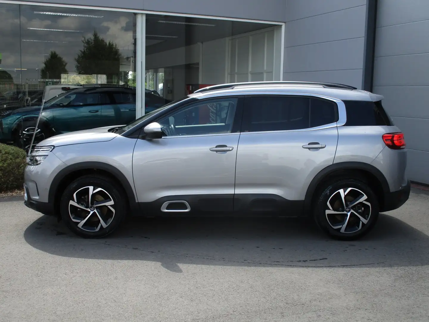 Citroen C5 Aircross 1.5 BlueHDi Feel S Grijs - 2