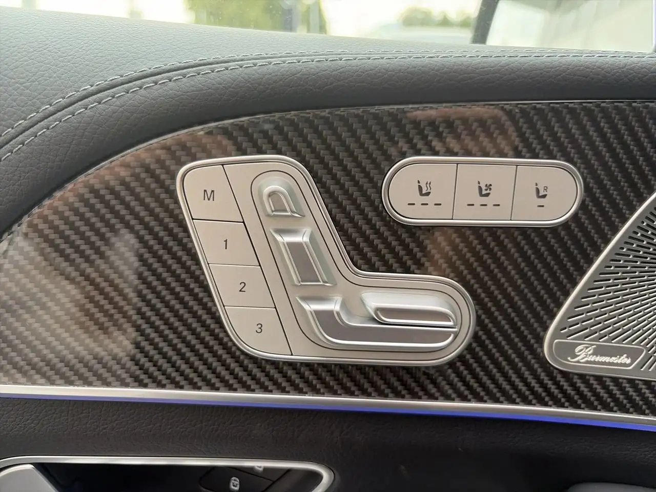 Mercedes-Benz GLE photo Mercedes-Benz GLE