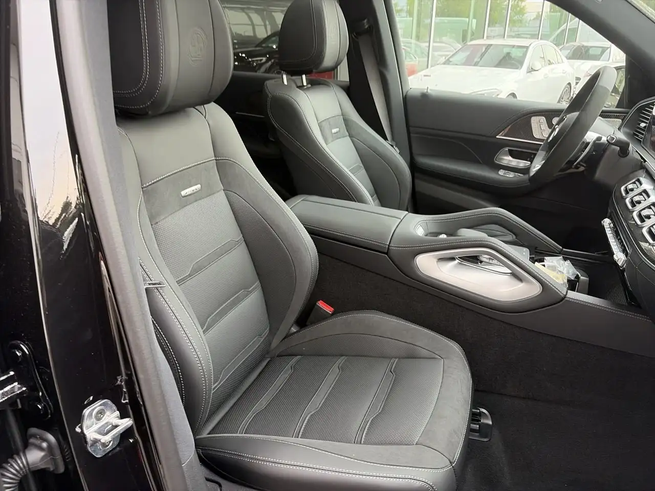 Mercedes-Benz GLE photo Mercedes-Benz GLE