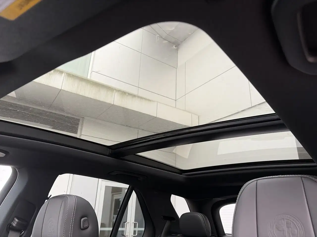 Mercedes-Benz GLE photo Mercedes-Benz GLE