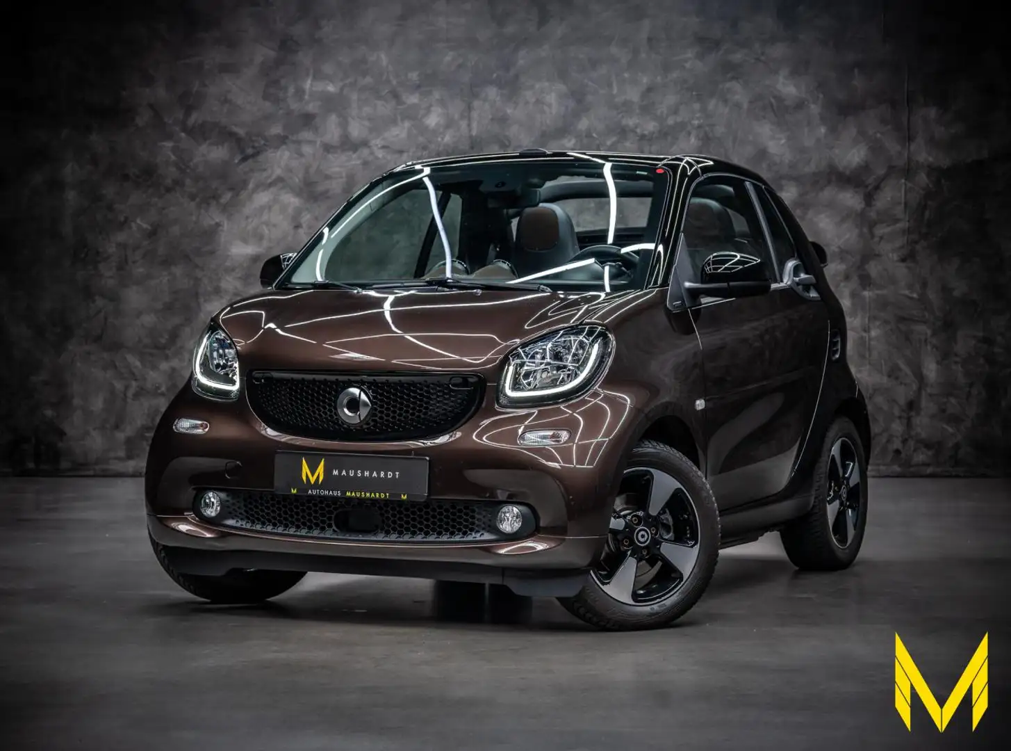 smart forTwo cabrio perfect DCT: BRABUS-AGA|MEDIA|JBL! Braun - 1