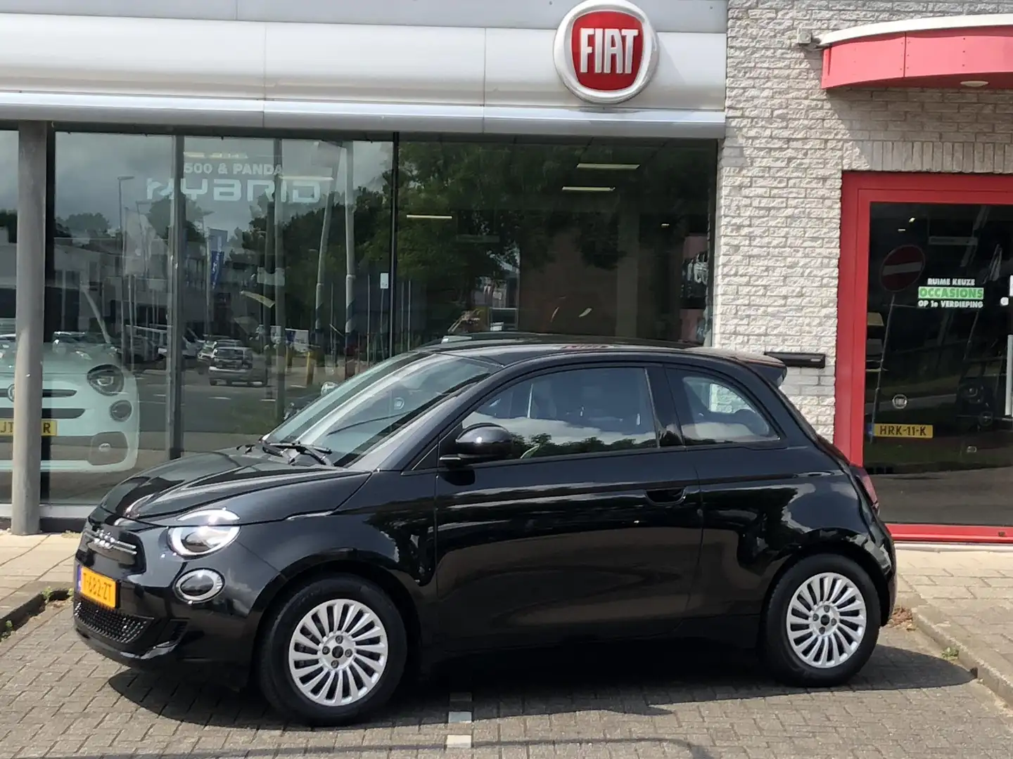 Fiat 500e Urban 42 kWh CLIMATE|APPLE/ANDROID|SOH CERTIFICATE Zwart - 1