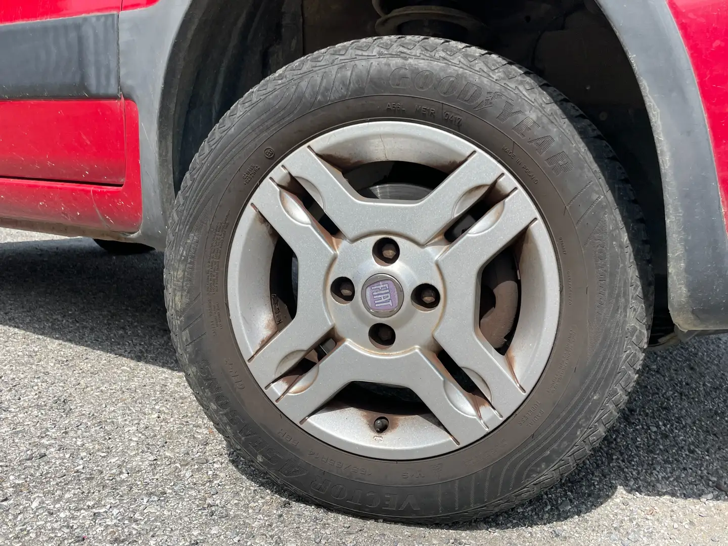 Fiat Panda 1.3 Mjt 4x4 Glam 69CV Rosso - 2
