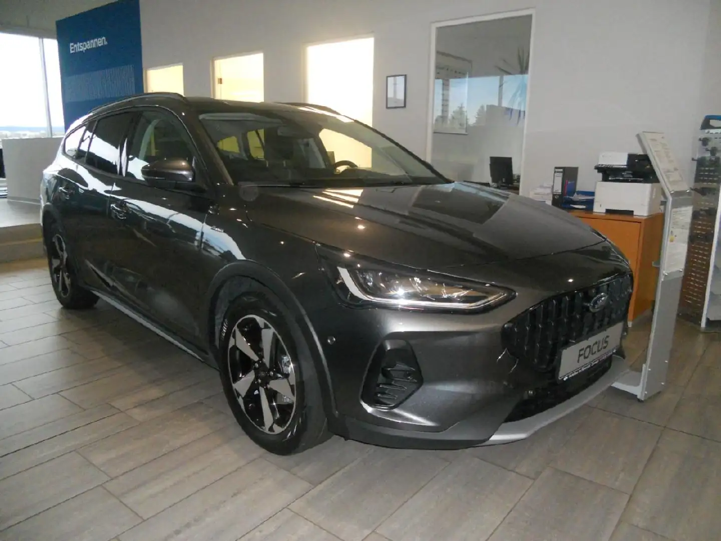 Ford Focus Active Schwarz - 1