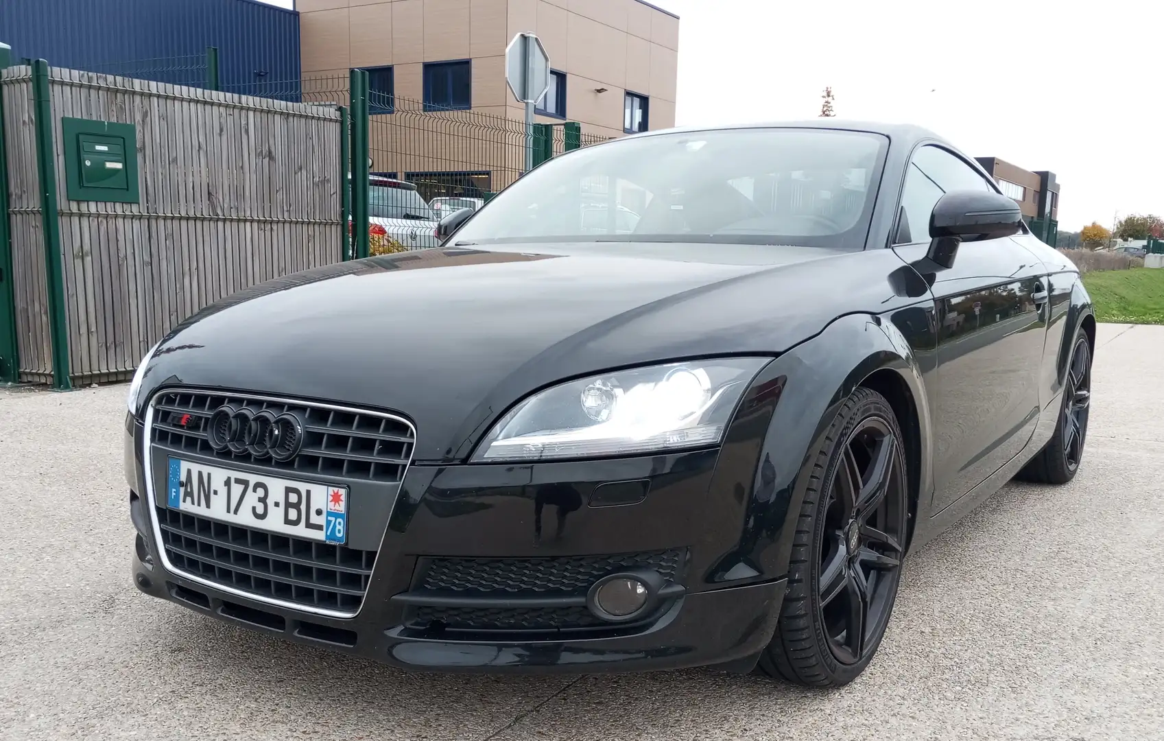 Audi TT Noir - 1