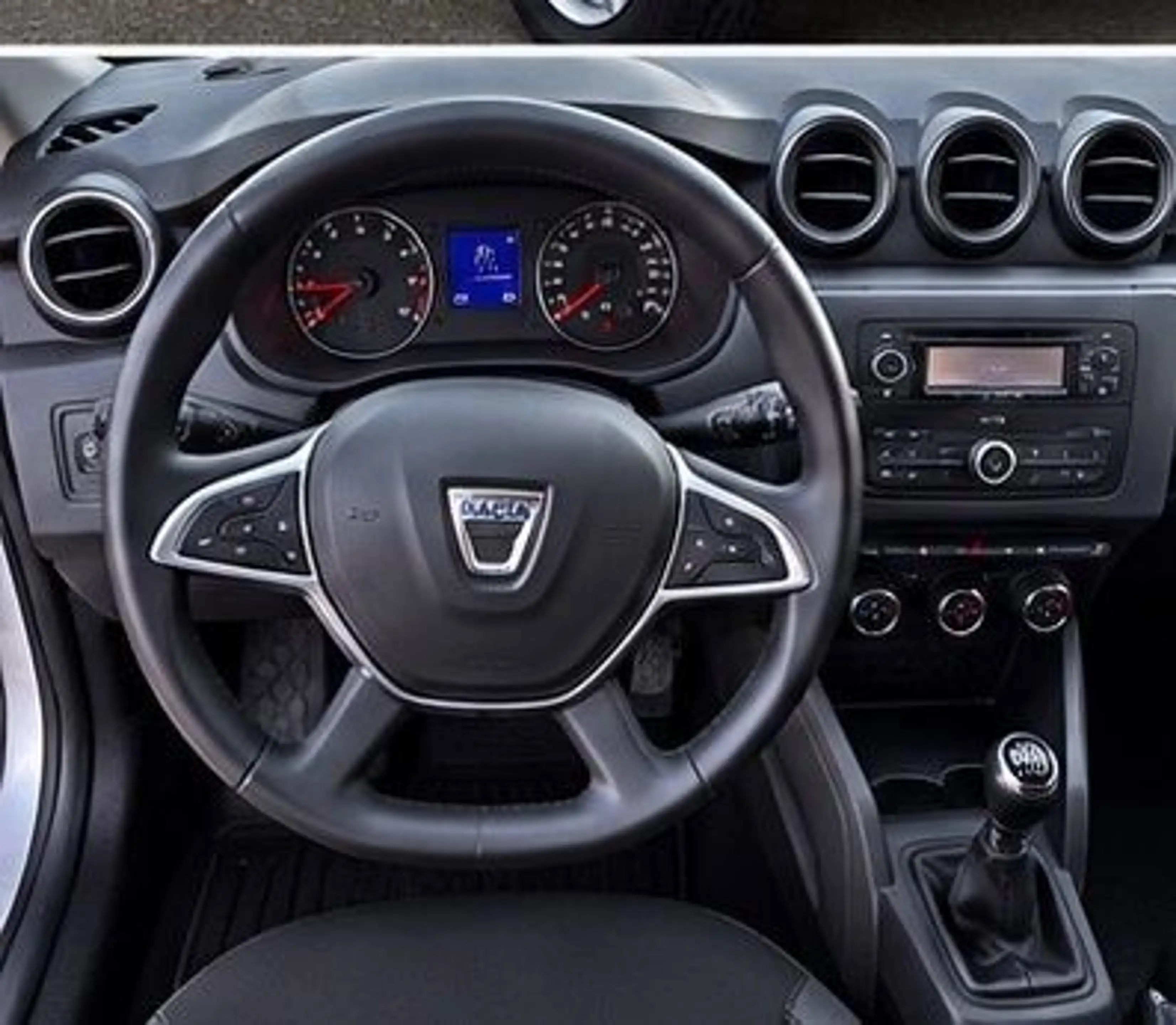 Dacia Duster II Prestige — photo 9