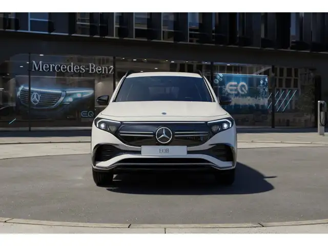 Mercedes-Benz EQB view 5