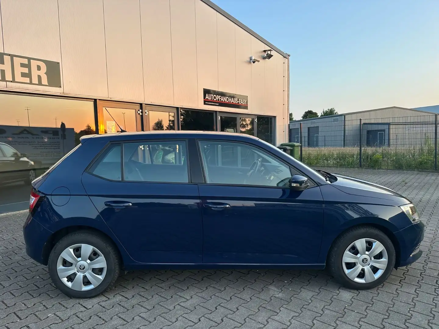 Skoda Fabia Cool Edition Klima PDC DAB Bleu - 2