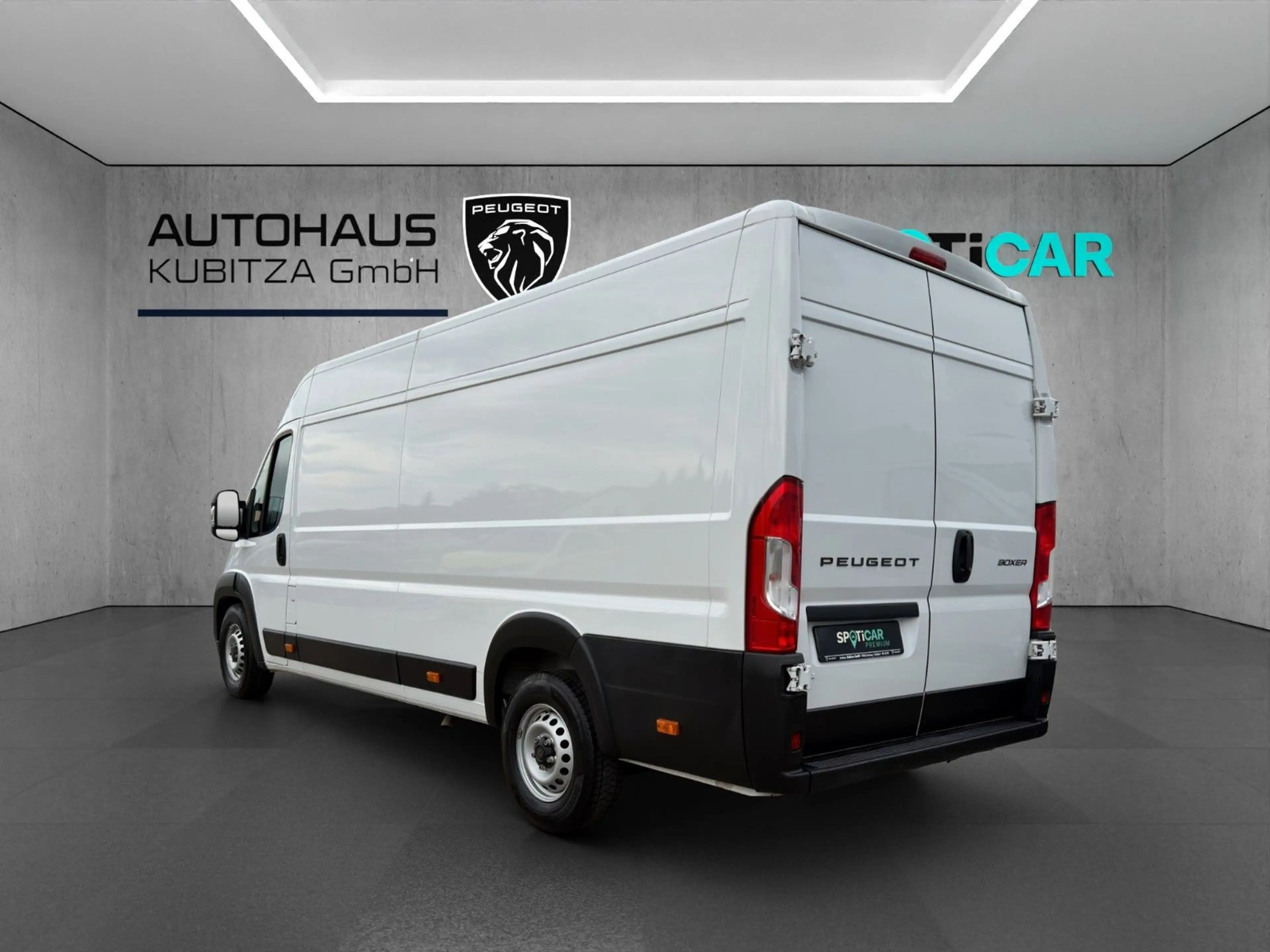Peugeot Boxer KW 435 L4H2 HDi 180 EAT8 — photo 5