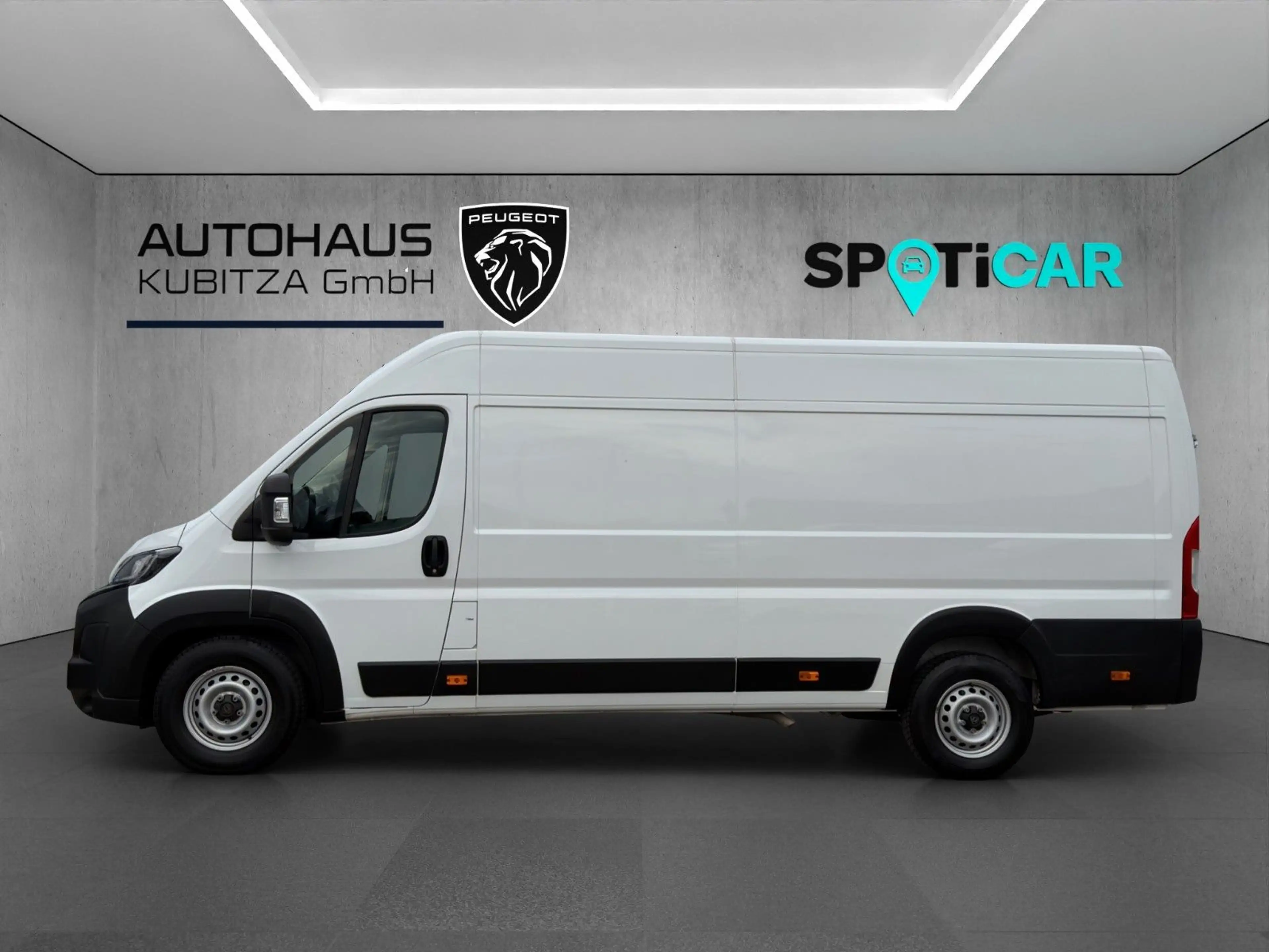 Peugeot Boxer KW 435 L4H2 HDi 180 EAT8 — photo 3