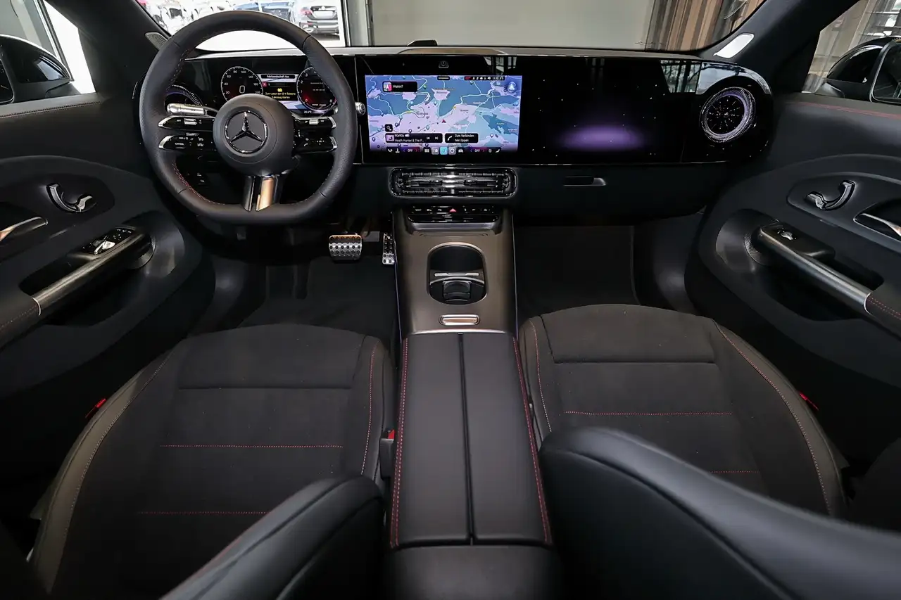 Mercedes-Benz CLA 220 4M AMG MBUX+Rükam+M-LED+Pano+Night+19 5