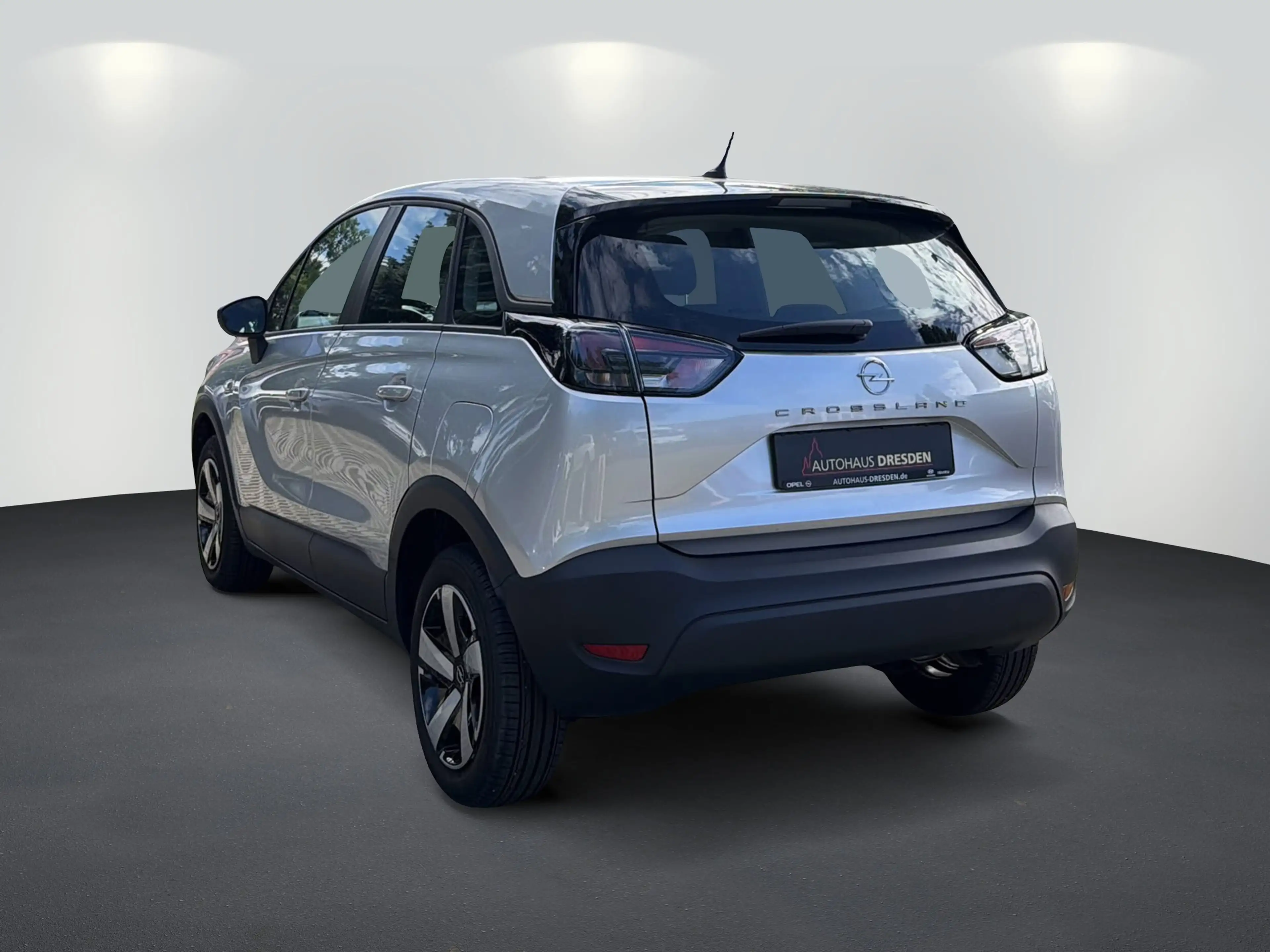 Opel Crossland 1.2 Turbo Elegance Paket LED+Navi — photo 5