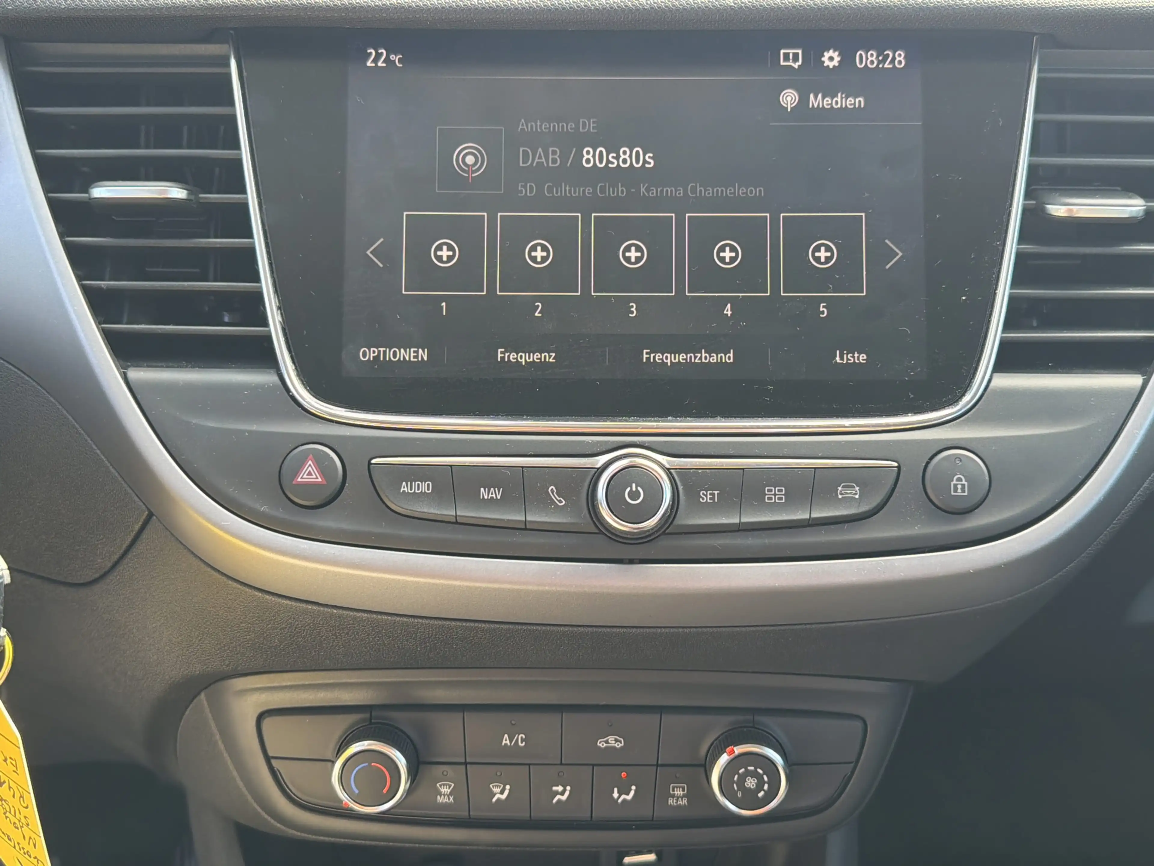 Opel Crossland 1.2 Turbo Elegance Paket LED+Navi — photo 19