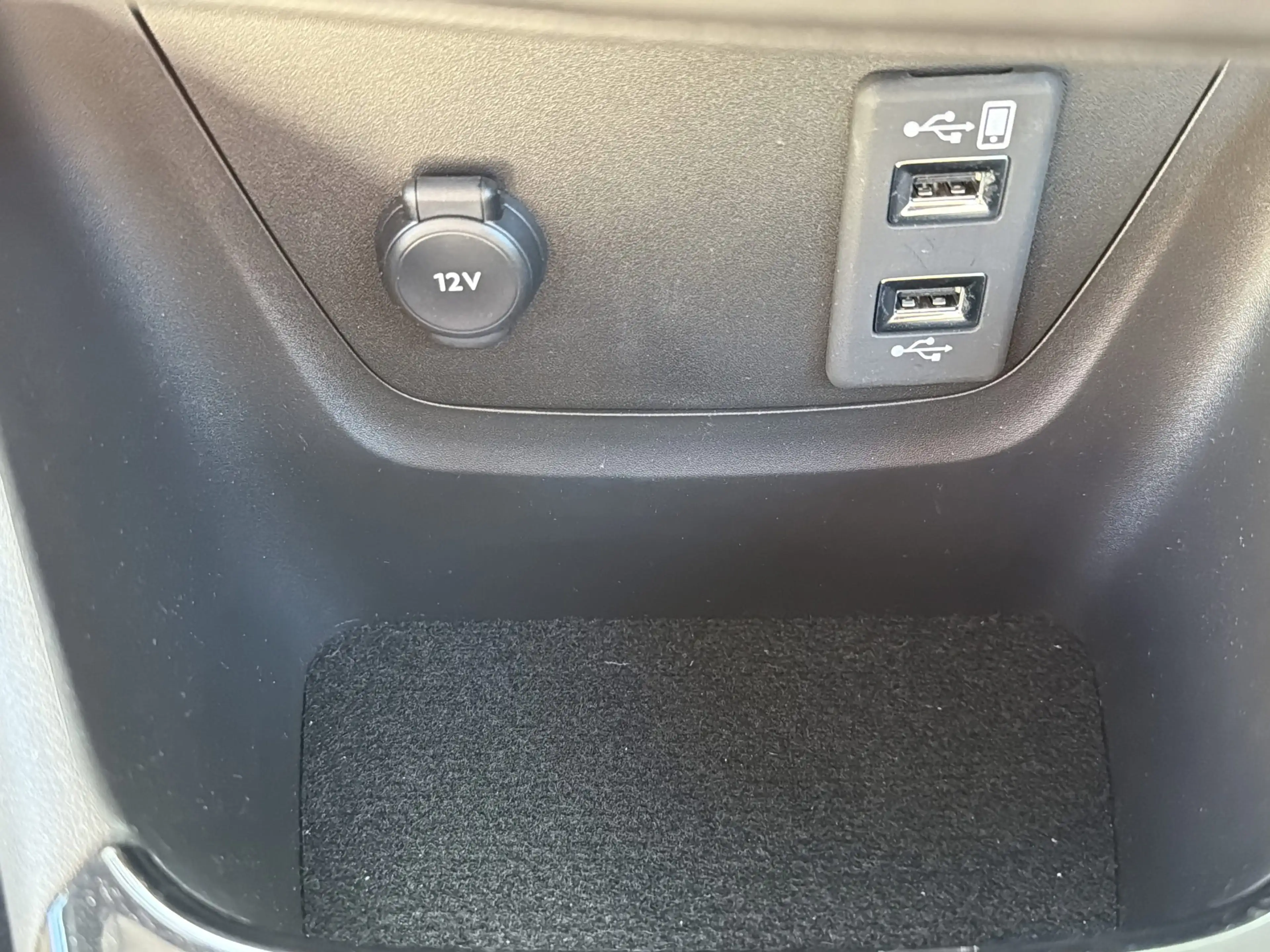 Opel Crossland 1.2 Turbo Elegance Paket LED+Navi — photo 17