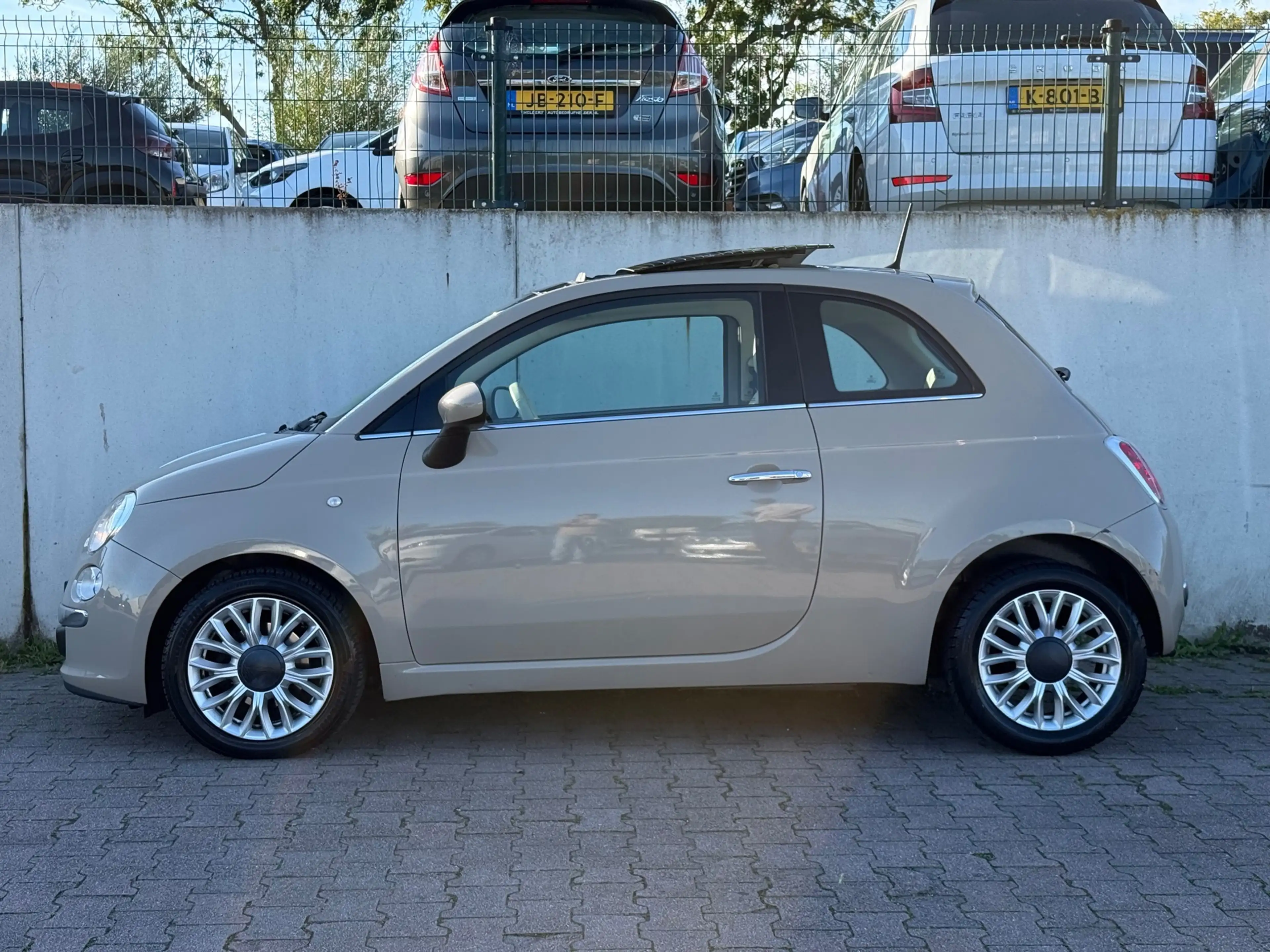 Fiat 500 0.9 TwinAir Lounge/PANO/SCHUIFDAK/NAVI/THERA MOKA — photo 4