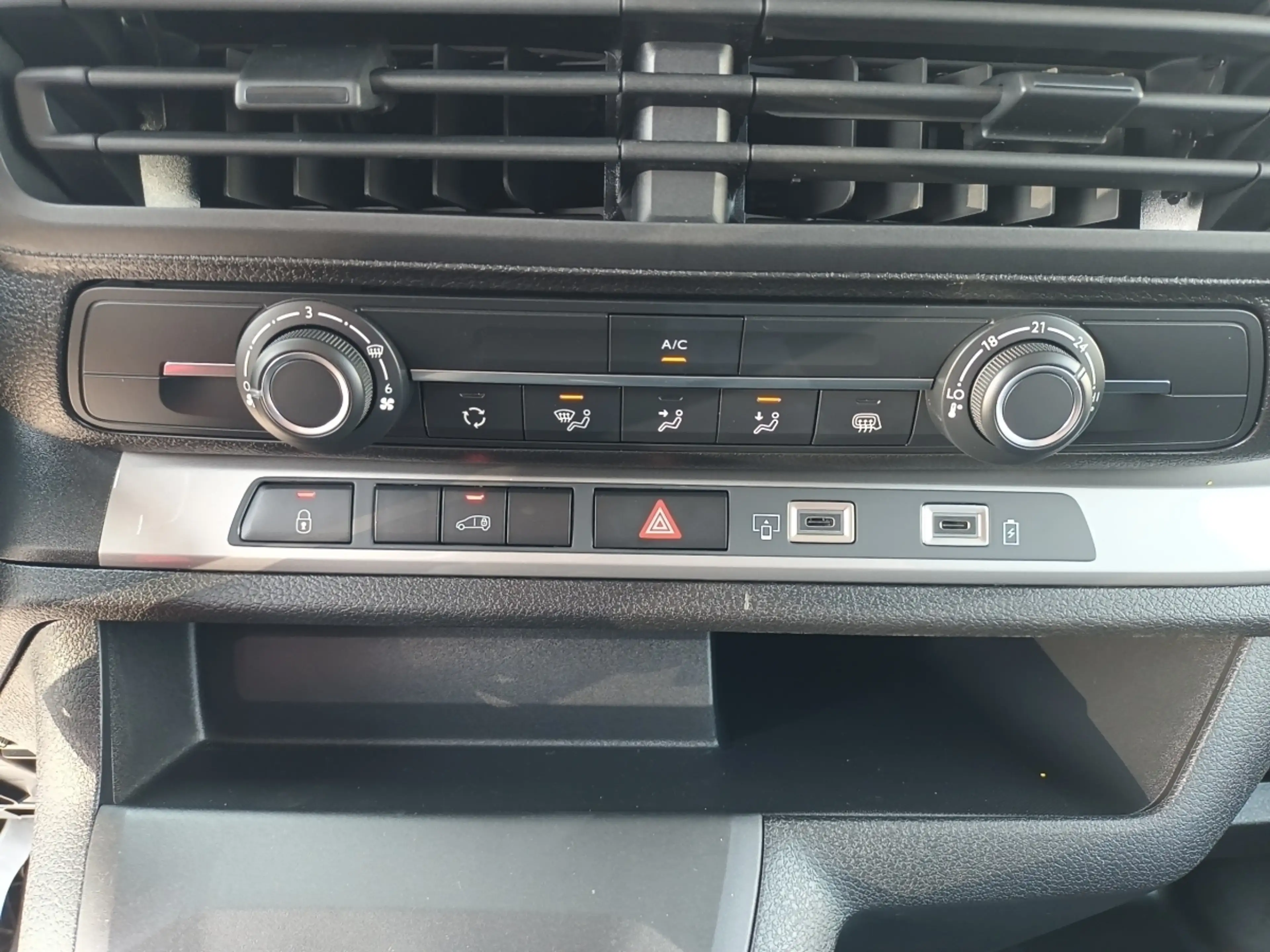 Toyota Proace 2,2D MEISTER*Klima*CarPlay*R-Kamera* — photo 13