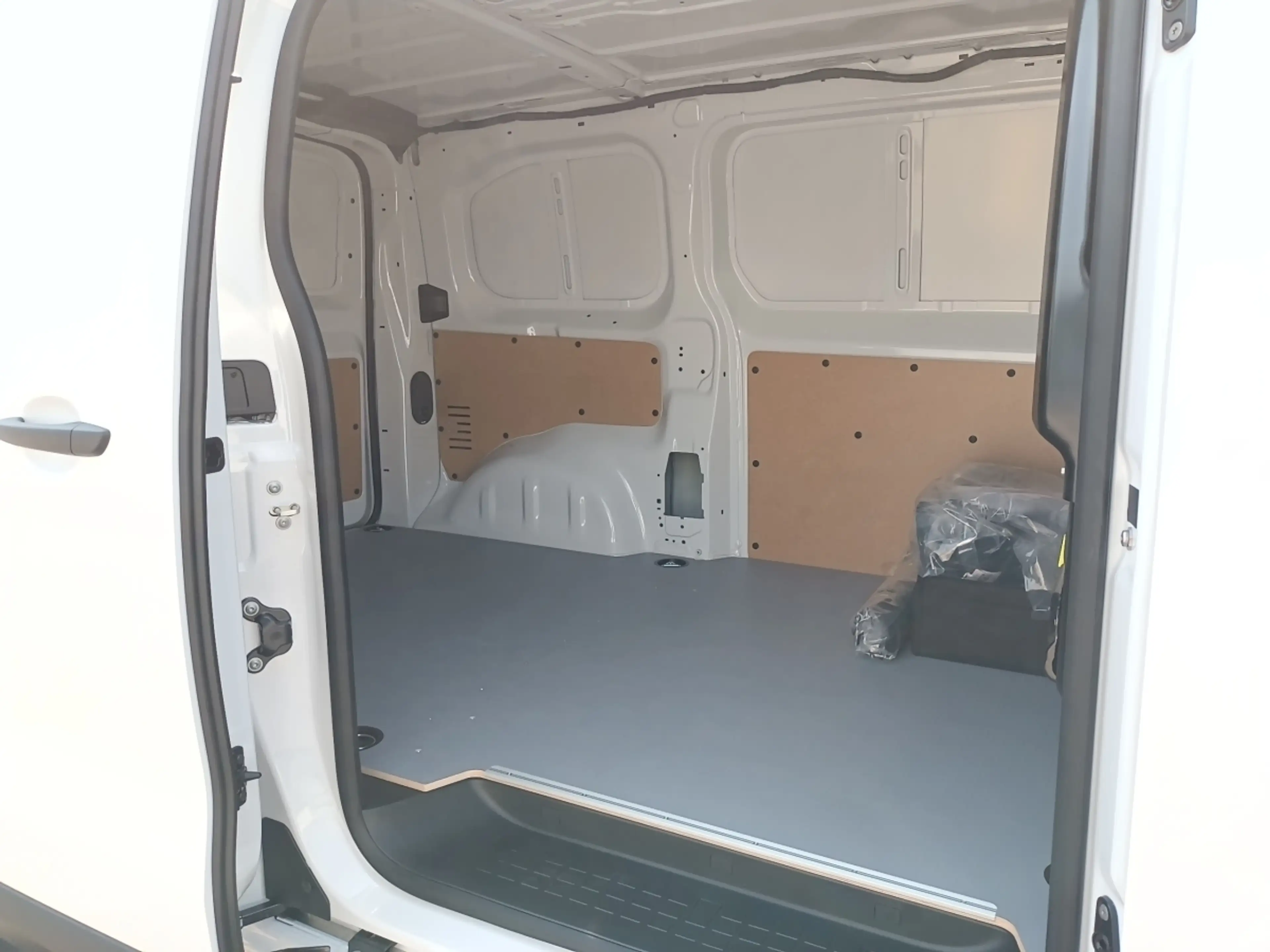 Toyota Proace 2,2D MEISTER*Klima*CarPlay*R-Kamera* — photo 11