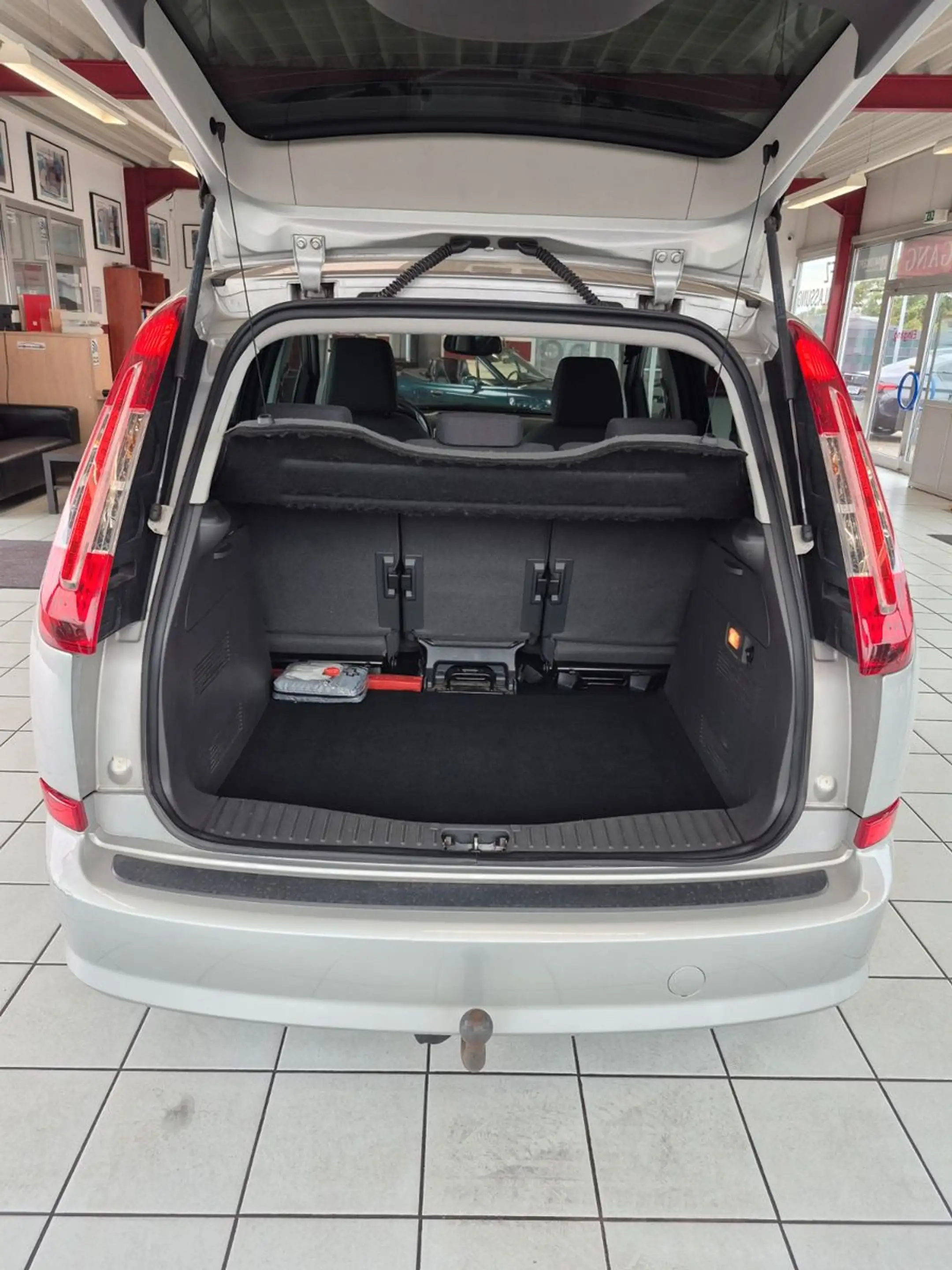 Ford C-Max 1,6 Style — photo 6