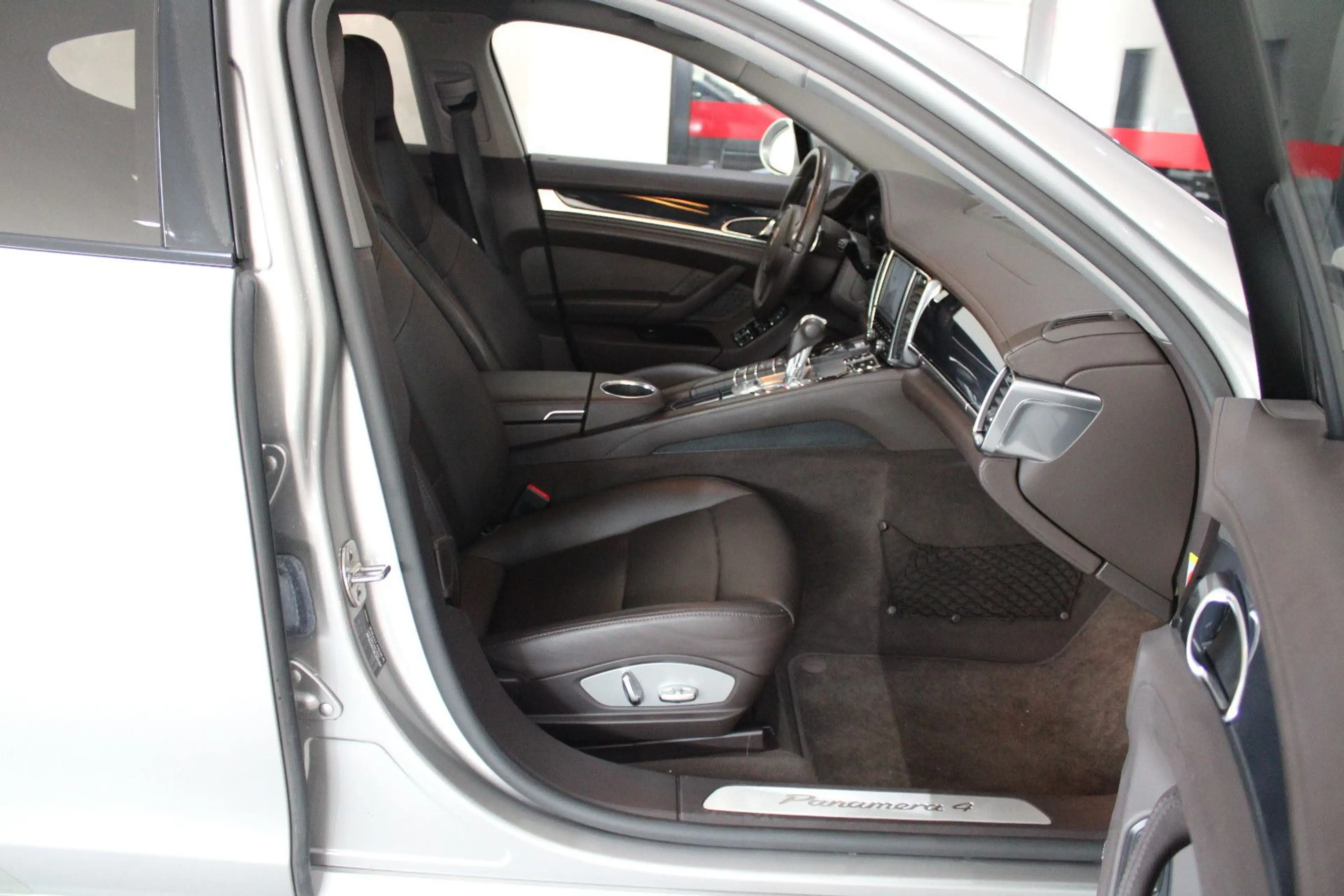 Porsche Panamera PANAMERA 4 PDK 3.6 V6 EXCLUSIVE BRD *I.HAND* — photo 8
