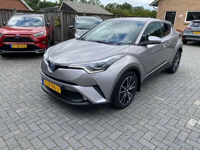 Toyota C-HR 1.8 Hybrid Premium KEYLESS DODEHOEK JBL PARKASSIST STUUR/STOELVERW