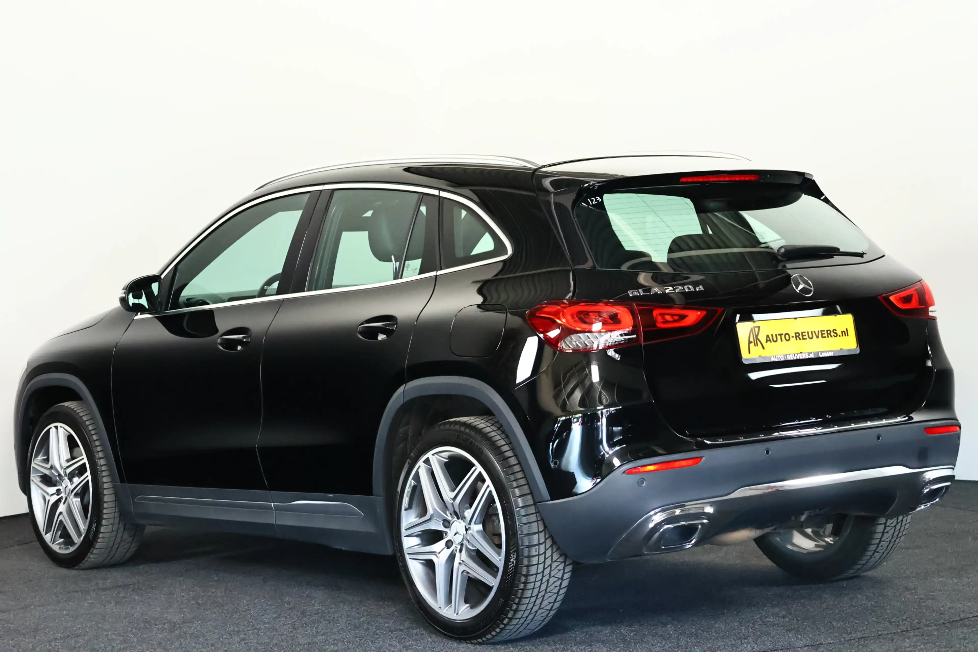 Mercedes-Benz GLA 220 d Progressive / LED / Navi / Cruisecontrol / Camer — photo 5