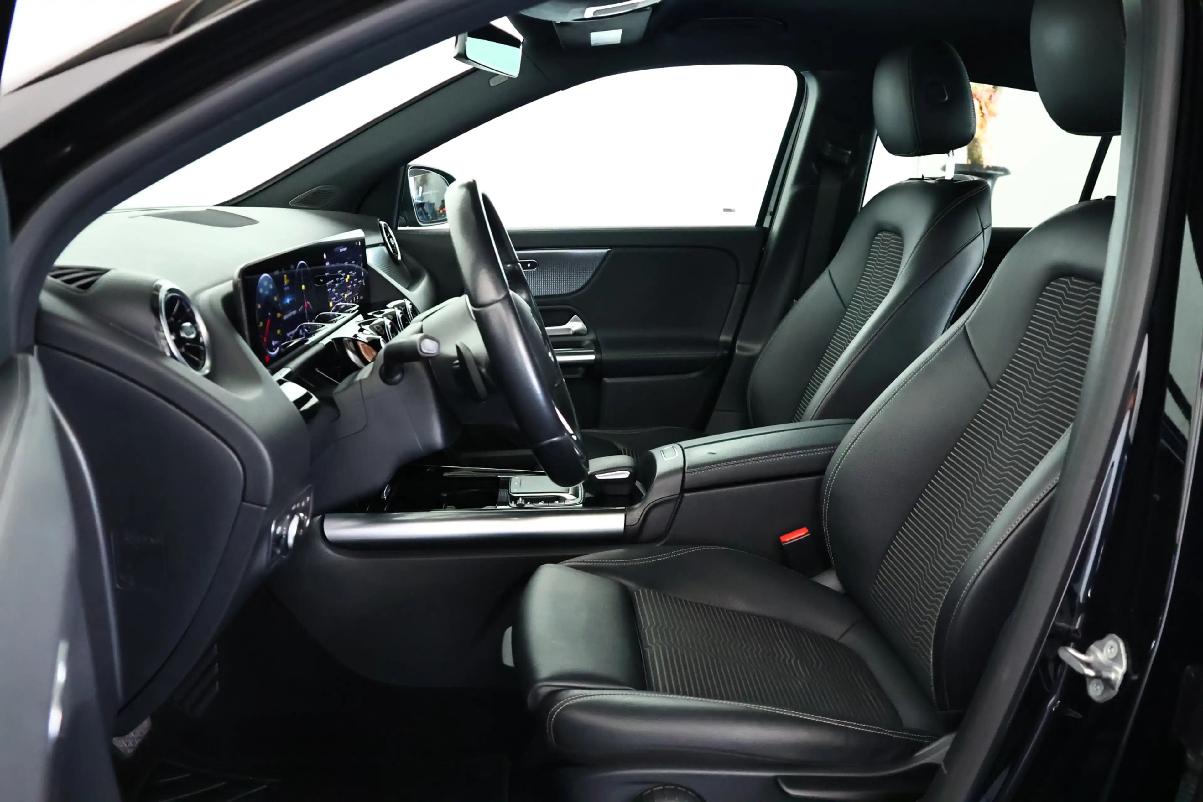 Mercedes-Benz GLA 220 d Progressive / LED / Navi / Cruisecontrol / Camer — photo 10