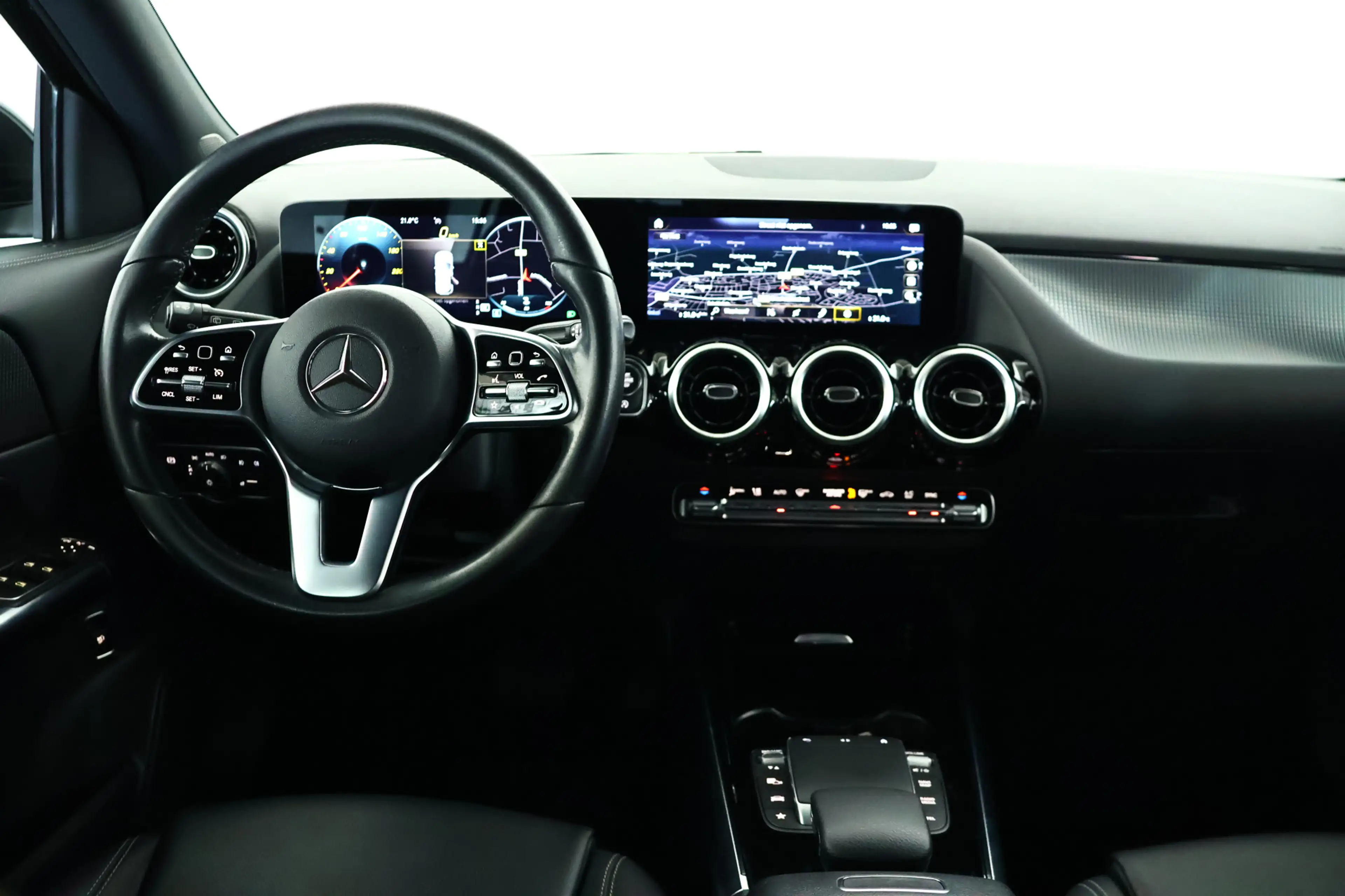 Mercedes-Benz GLA 220 d Progressive / LED / Navi / Cruisecontrol / Camer — photo 14