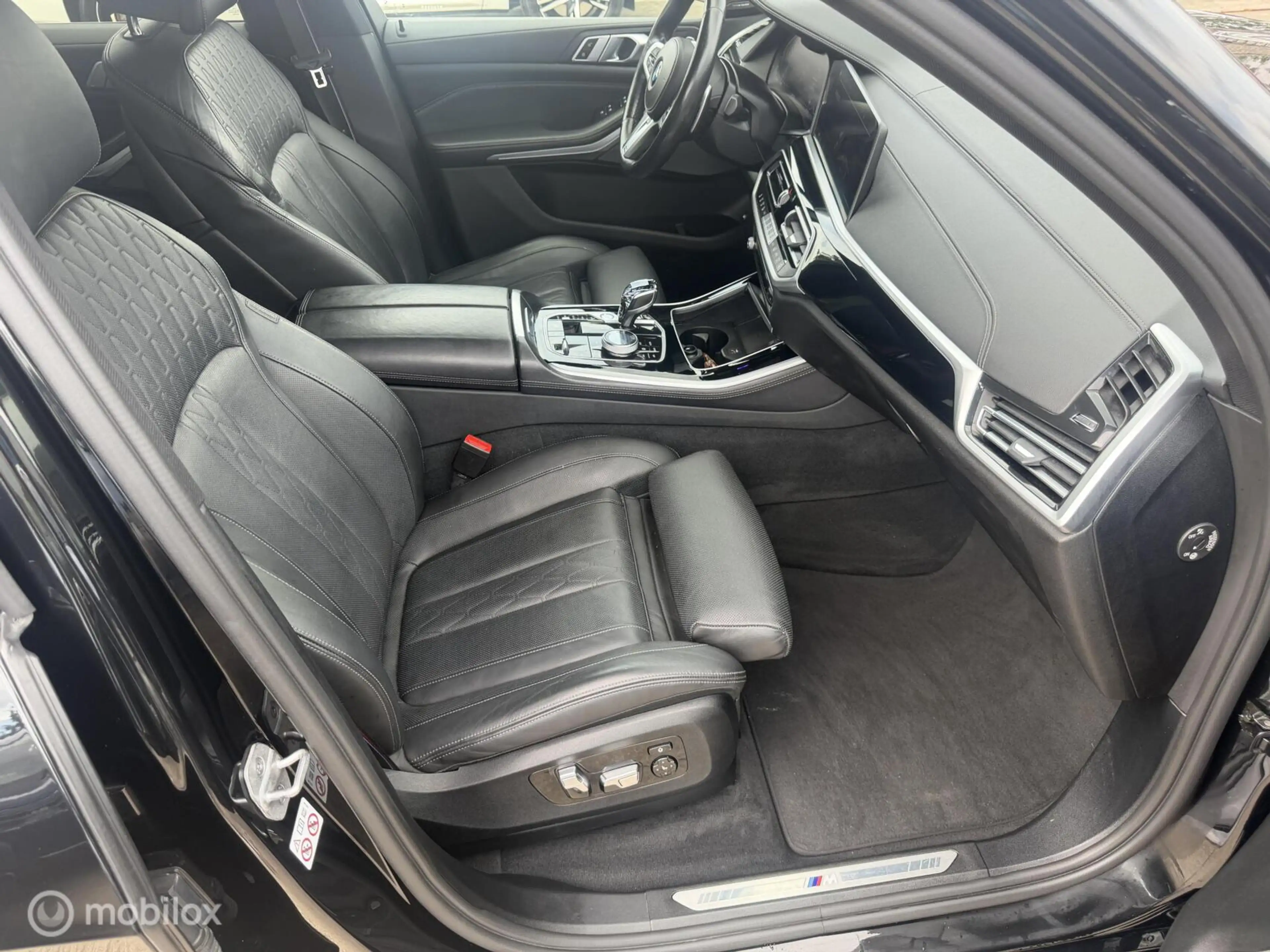 BMW X5 xDrive45e M-SPORT ACC/SKYLOUNGE/4WD STURING — photo 3