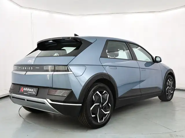 Hyundai Ioniq 5 view 5