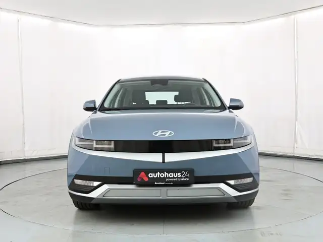 Hyundai Ioniq 5 view 2