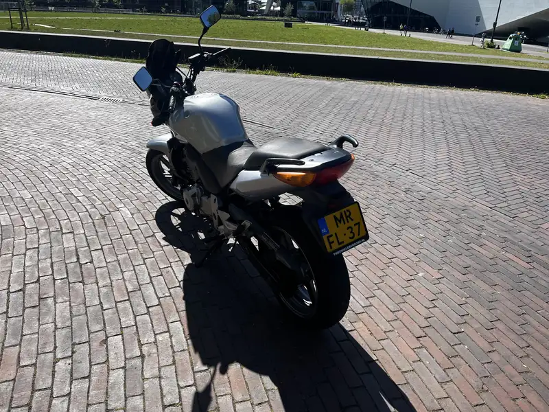 Honda CBF 500 - foto 6
