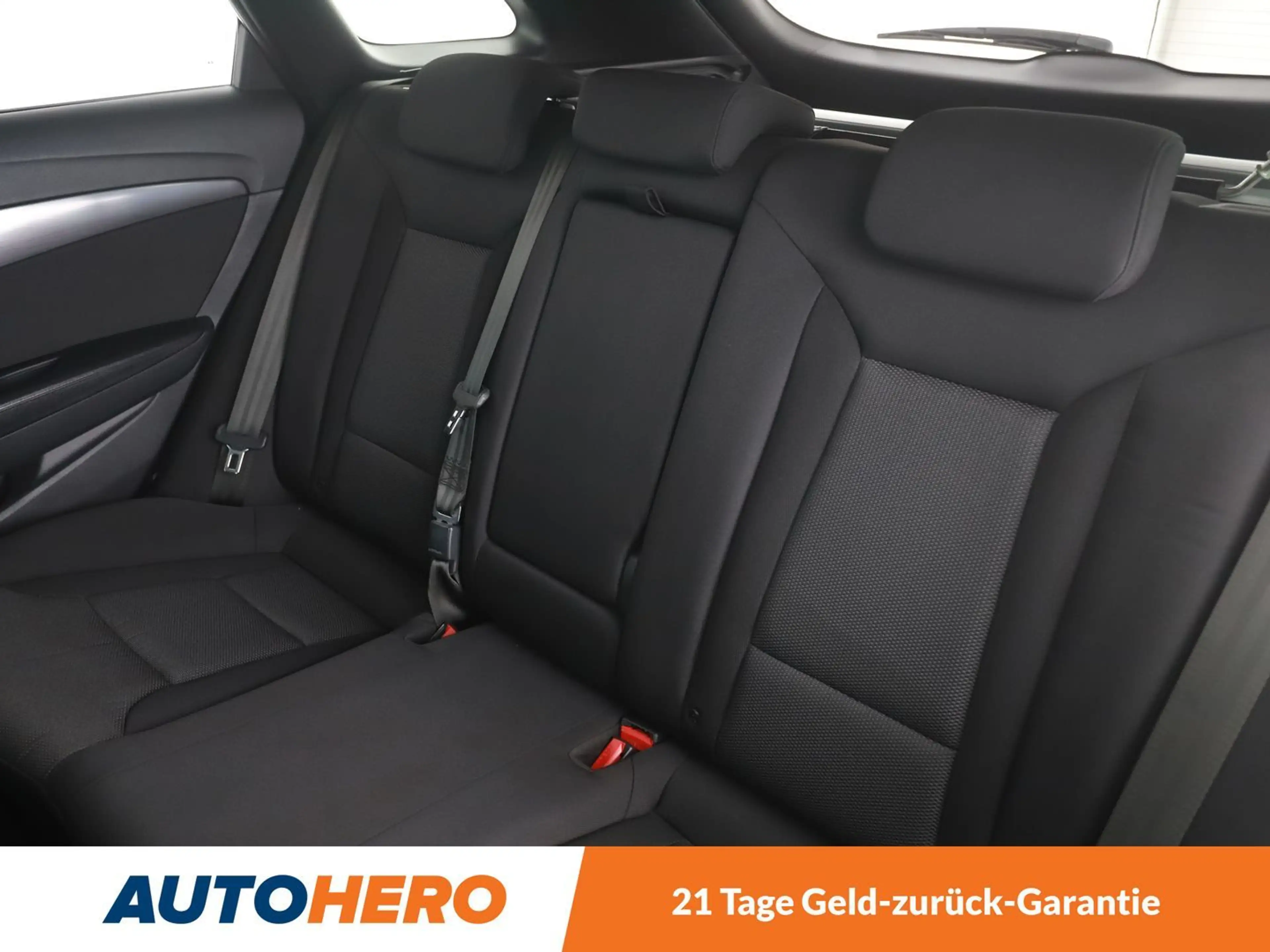 Hyundai i40 1.7 CRDi Premium *TEMPO*PDC*SHZ*KLIMAAUT*BT*AHK* — photo 14