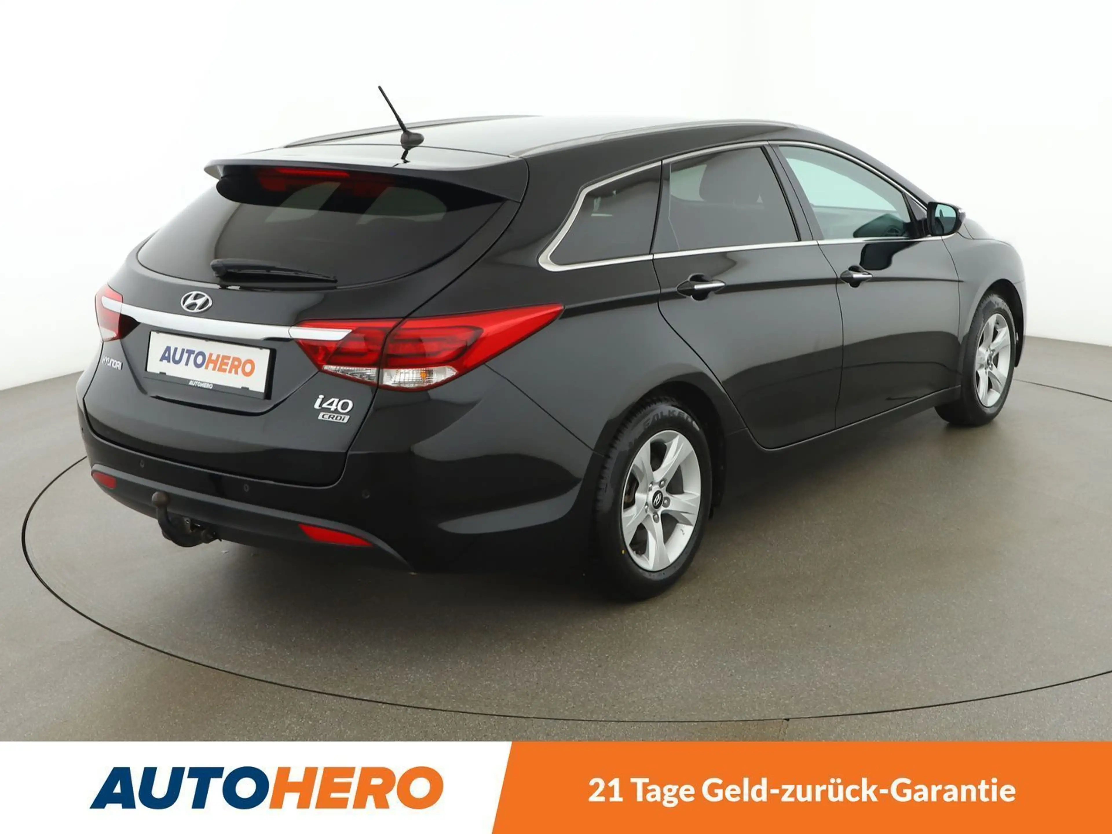 Hyundai i40 1.7 CRDi Premium *TEMPO*PDC*SHZ*KLIMAAUT*BT*AHK* — photo 6