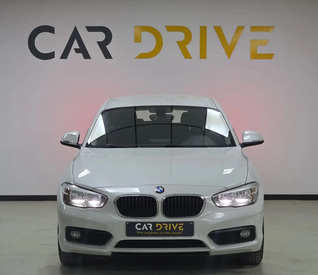 BMW 116 dA B AUTO/CAPTEURS/CLIM AUTO/CRUISE/LED DE JOUR Blanc - 2
