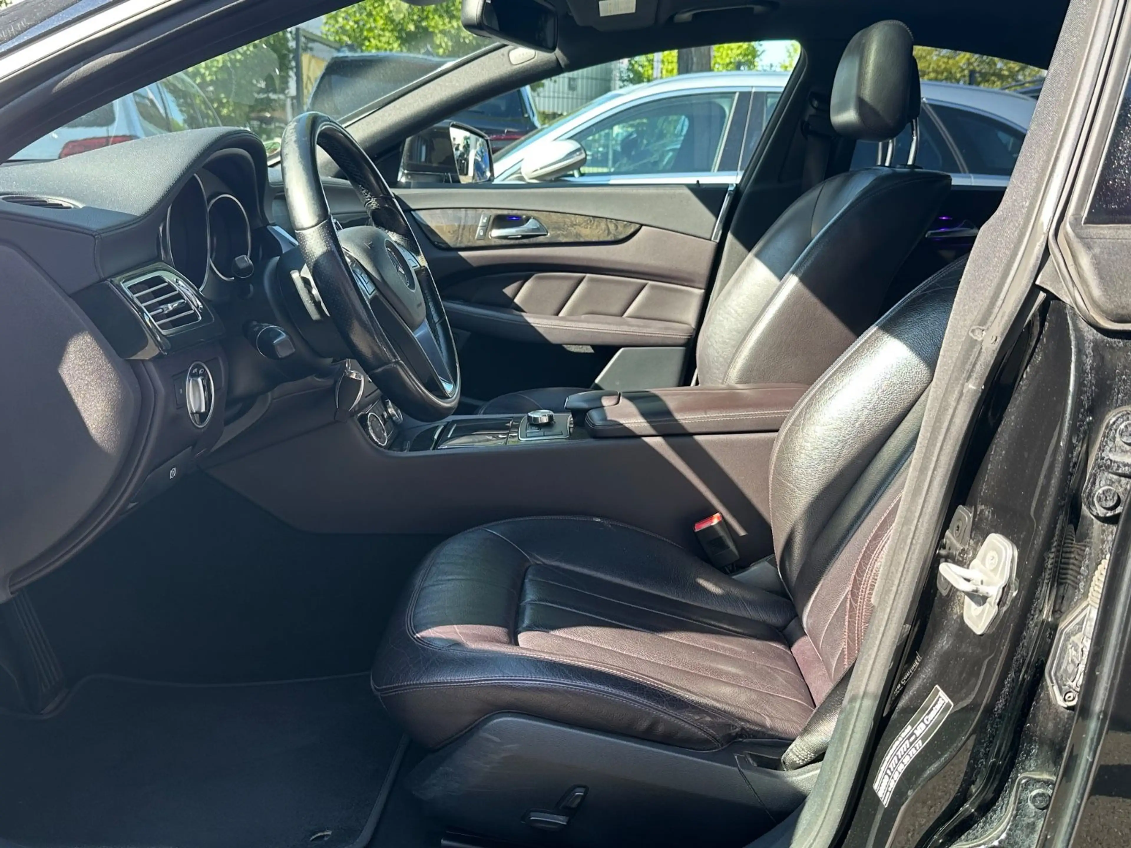 Mercedes-Benz CLS 350 CDI BlueEfficiency Schiebedach/ LED/ Nav — photo 10