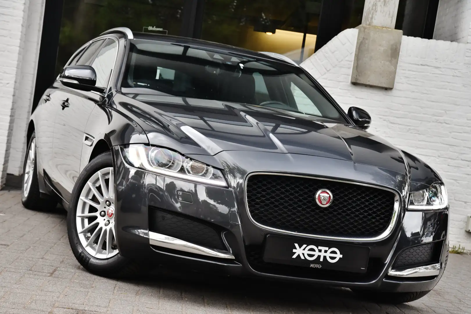 Jaguar XF Sportbrake 2.0 D E-Performance Negro - 2