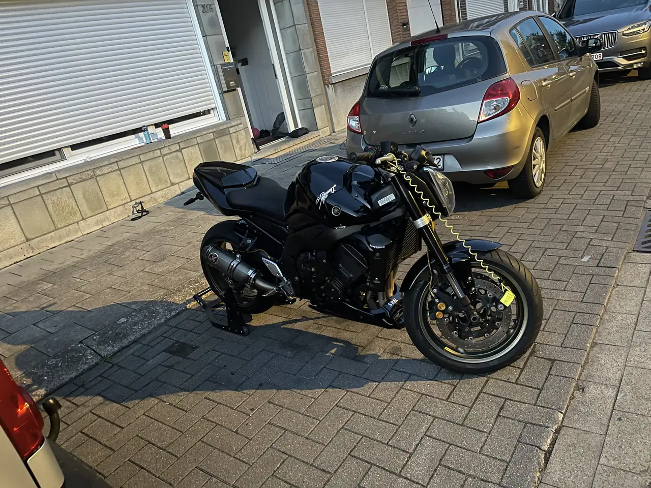 Yamaha FZ 1