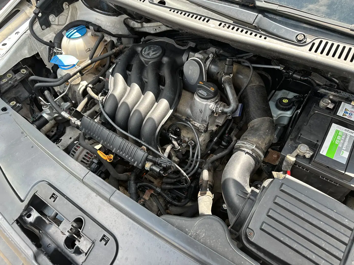Volkswagen Caddy Kasten EcoFuel Weiß - 2