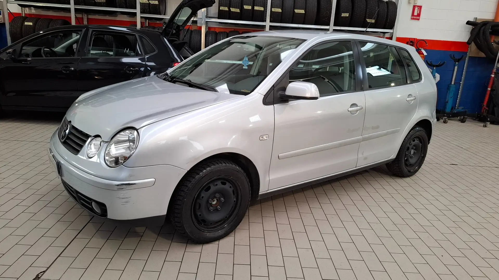 Volkswagen Polo 5p 1.4 -NEOPATENTATI Argento - 2