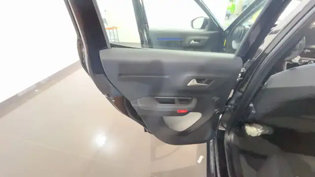 Citroen C3 view 12