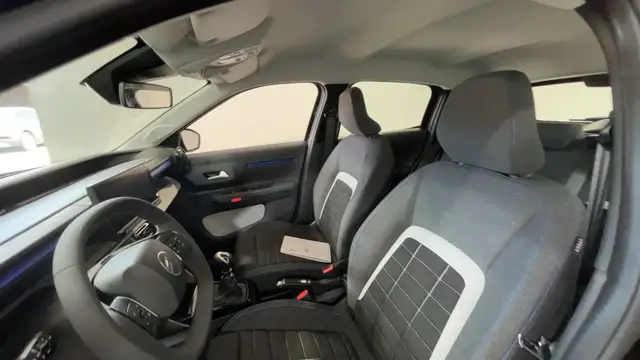 Citroen C3 view 11