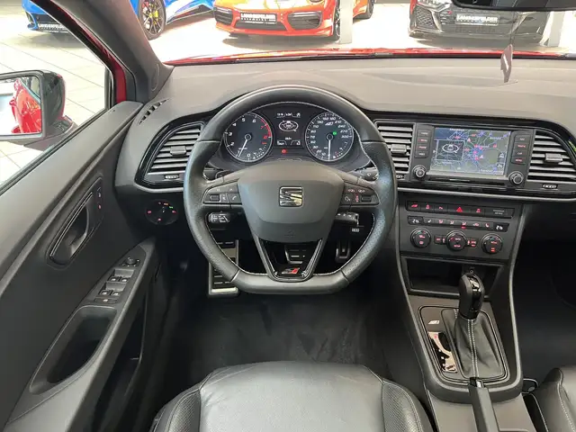Seat Leon view 8