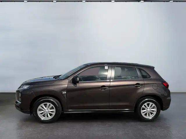 Mitsubishi Asx view 3
