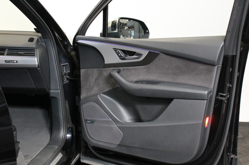 Audi SQ7 4.0 TDI*quattro*RSE Tablet*Luft*HeadUp*7Sitz — photo 44