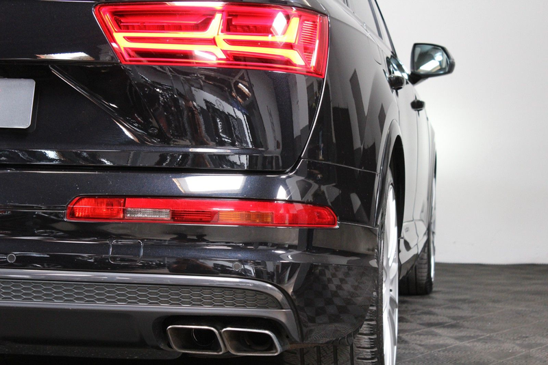 Audi SQ7 4.0 TDI*quattro*RSE Tablet*Luft*HeadUp*7Sitz — photo 13