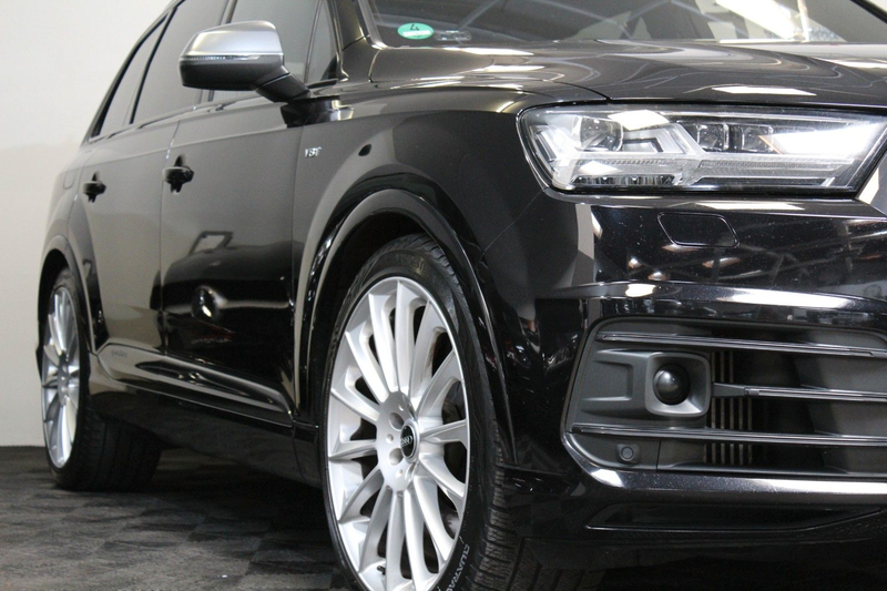 Audi SQ7 4.0 TDI*quattro*RSE Tablet*Luft*HeadUp*7Sitz — photo 9