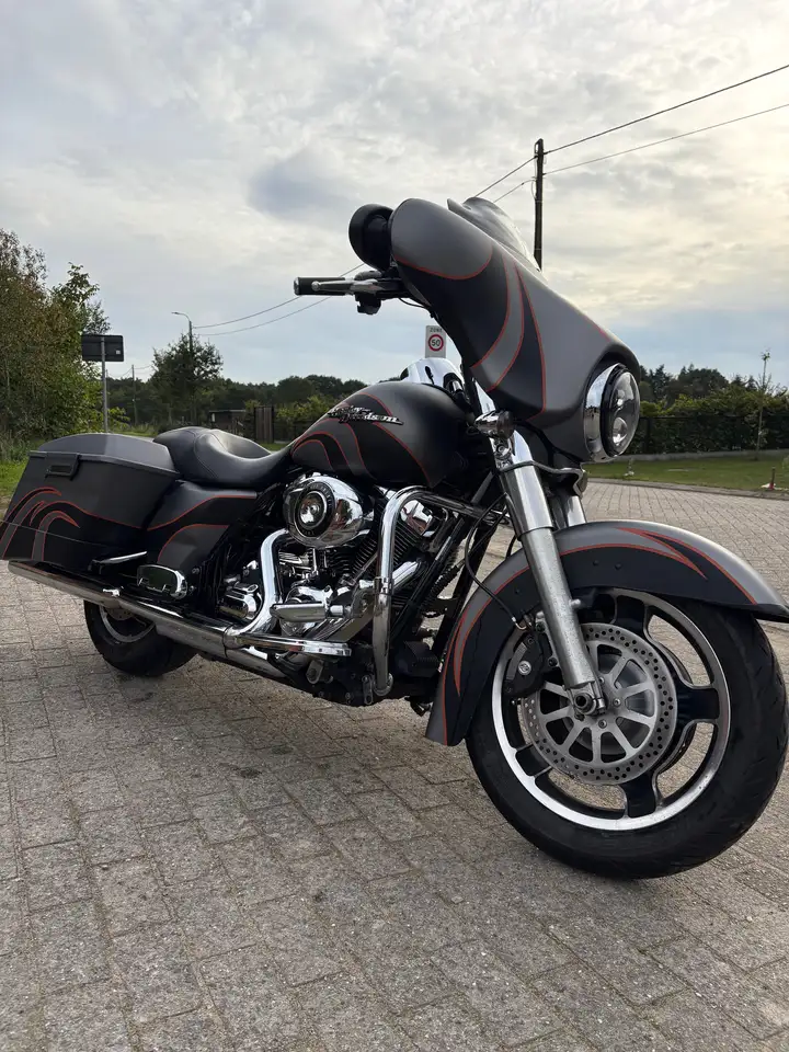 Harley-Davidson Street Glide